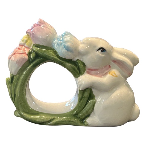 VTG 90’s set of 4 Easter cottagecore Spring bunny hand painted napkin rings - Picture 2 of 10